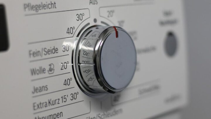 Why’s My Washing Machine Making That Noise? Here’s What to Do!