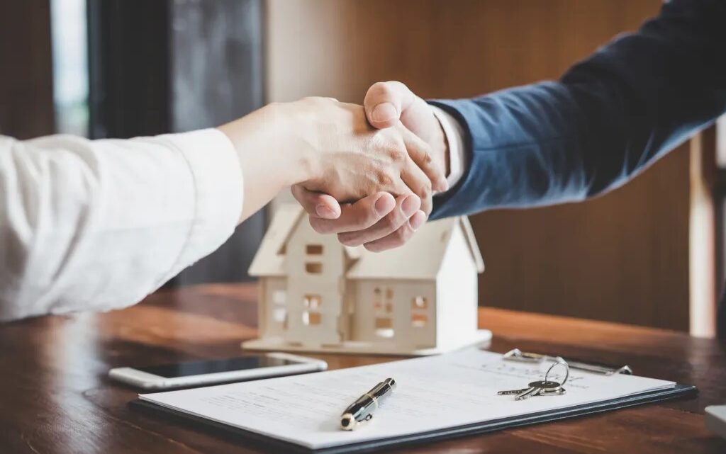 5 Tips for Anyone Buying a Home as A Single Person